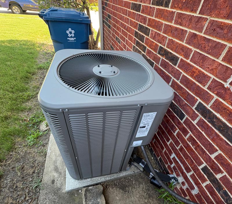 New AC replaces outdated unit in Irving TX yard